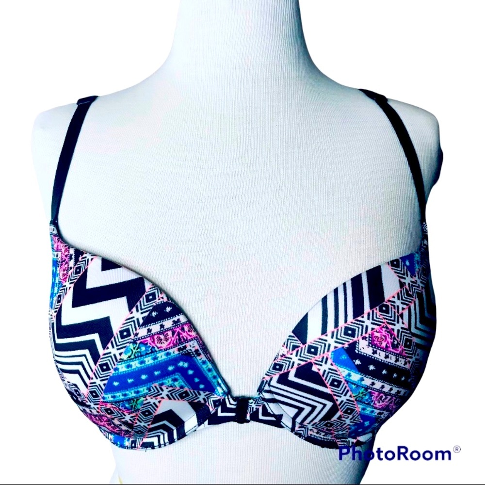 Victorias Secret Very Sexy Push-up cross back plunge bra front close 32DD - Picture 6 of 9
